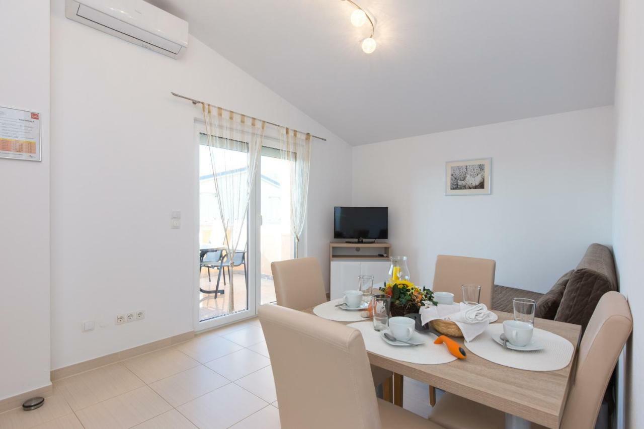 Villa Janja Jadranovo Ngoại thất bức ảnh